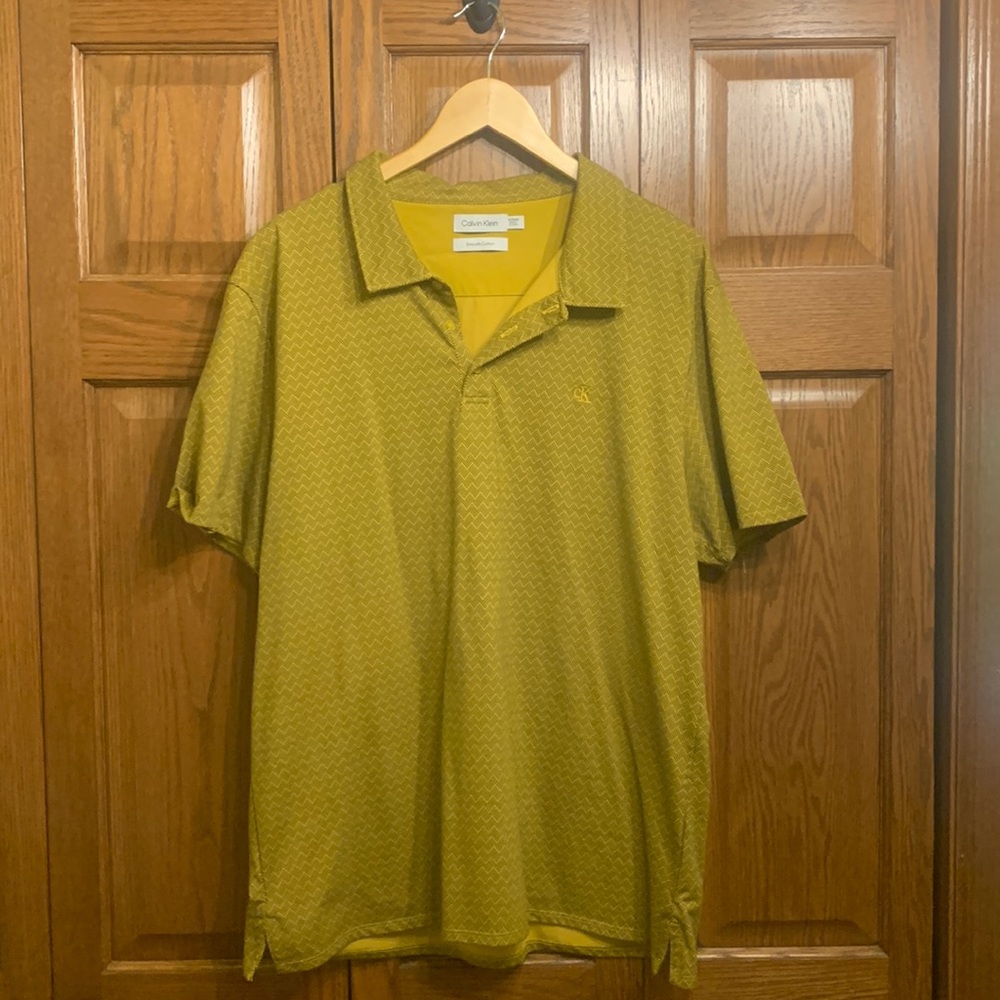 Calvin Klein polo, in XL size, smooth cotton in a yellow/green color